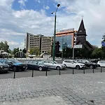 Premium Central Apartment